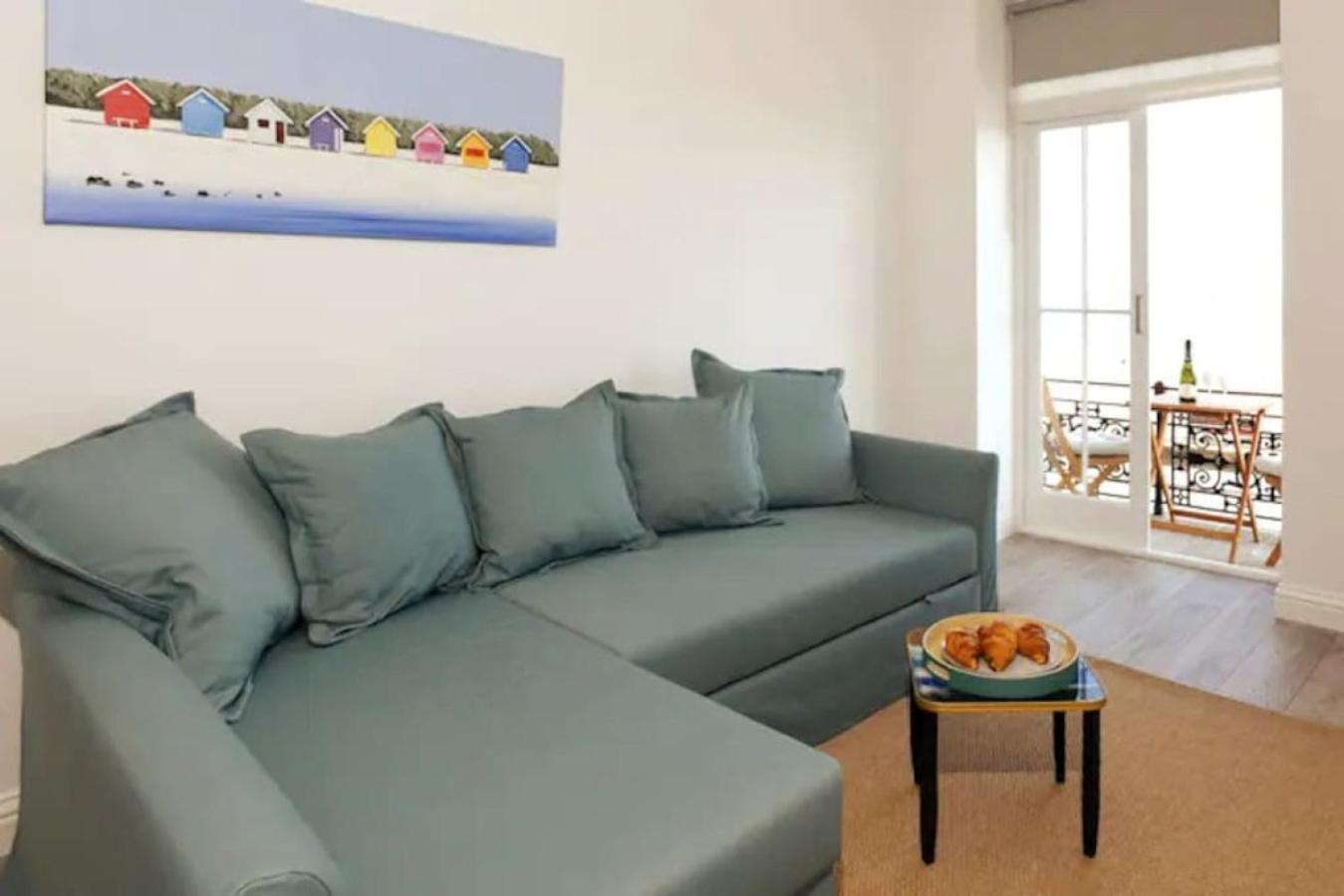 Air Maison - Stunning Beach Front Apartment Портсмът Екстериор снимка
